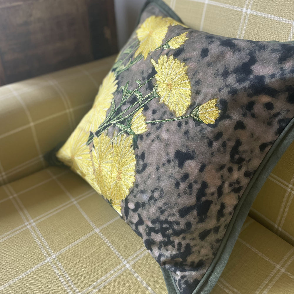 Sevantige Linen Cushion Cover