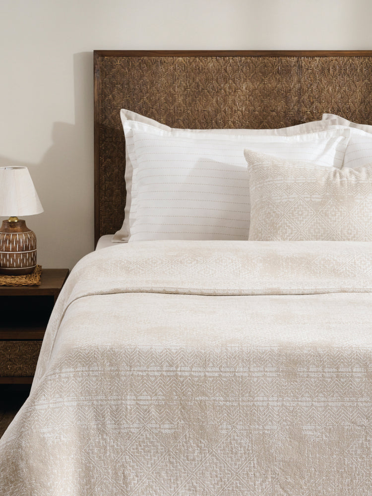 Antique Lace Birch | Cotton Bamboo | Jacquard | Bed Cover