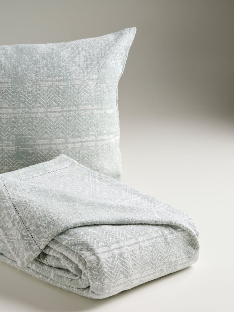 Antique Lace Tinsel | Cotton Bamboo | Jacquard | Bed Cover