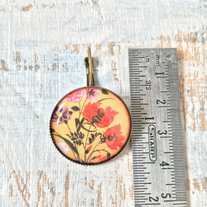 25 mm Round Lever Back - Mughal Flower Miniature