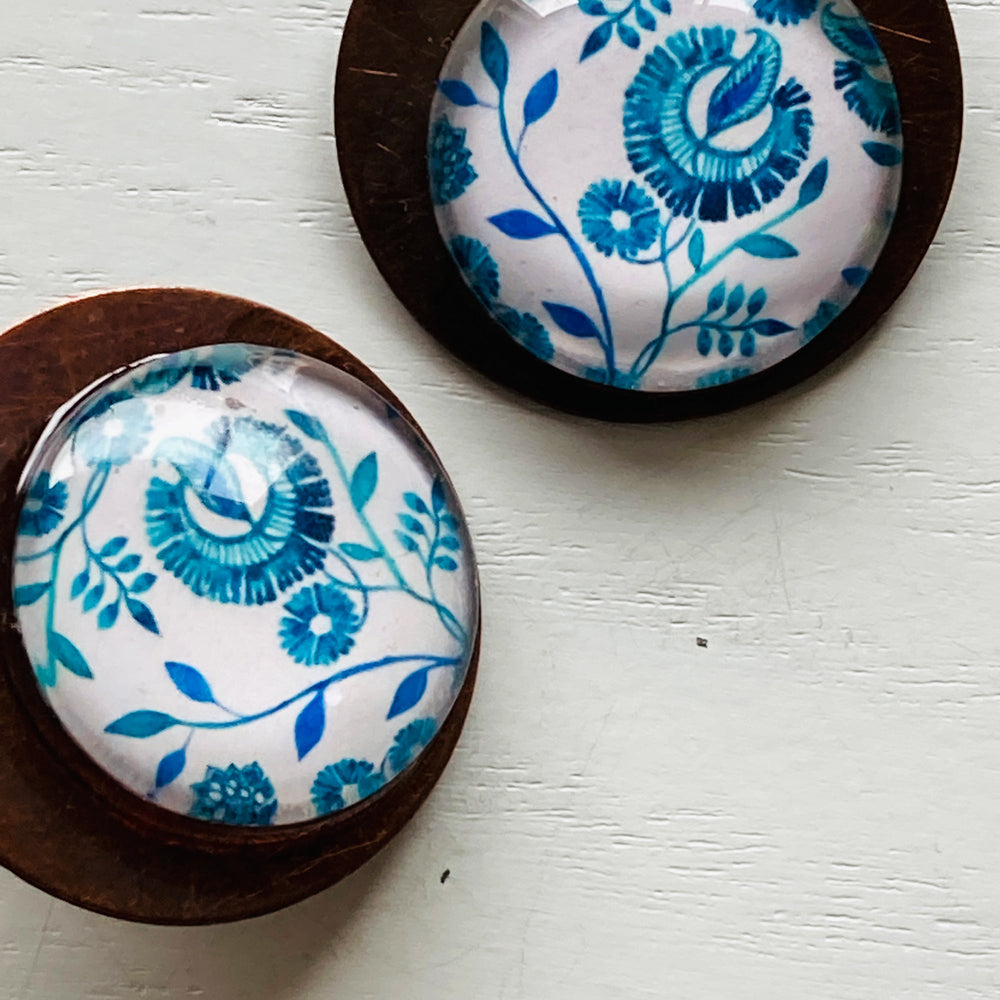 Round Copper Earrings with Glass - Chintz