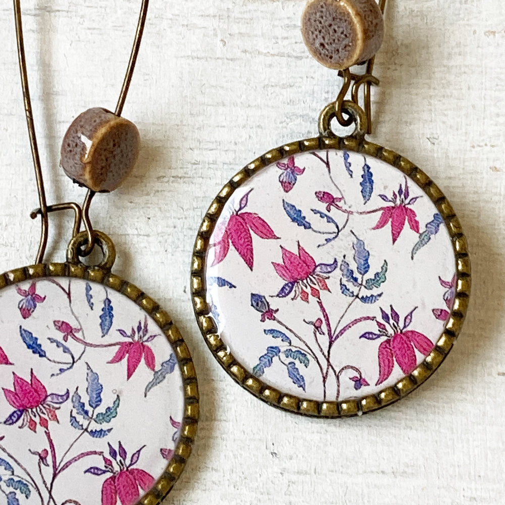 Hoop Earrings with ceramic bead - Pink Chintz