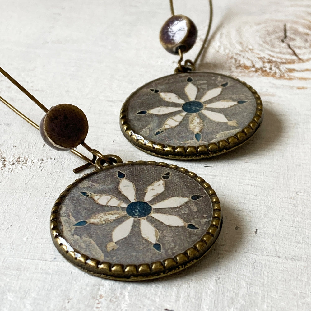 Hoop Earrings  with ceramic bead - Inalyed Floor, Orchcha