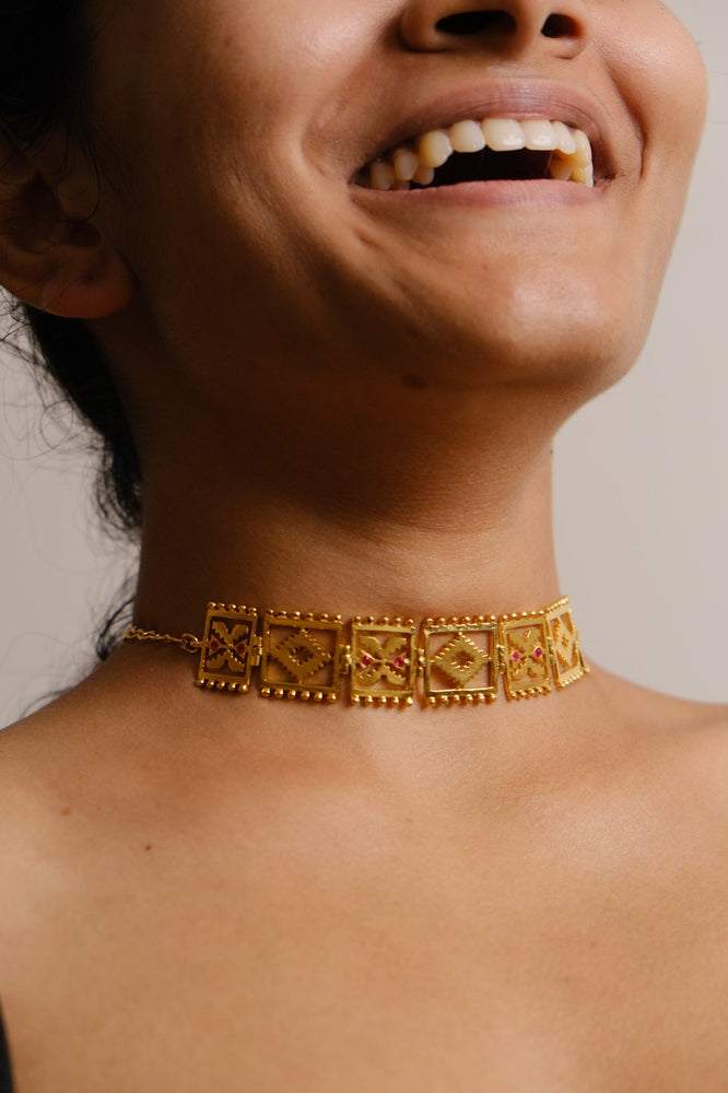 CHARKONA CHOKER