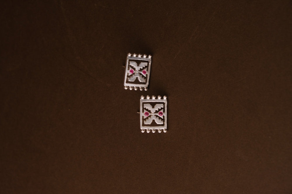 CHARKONA STUD SILVER