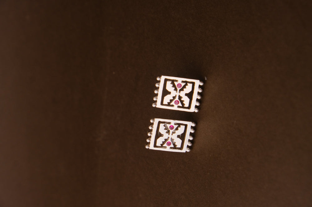 CHARKONA STUD SILVER