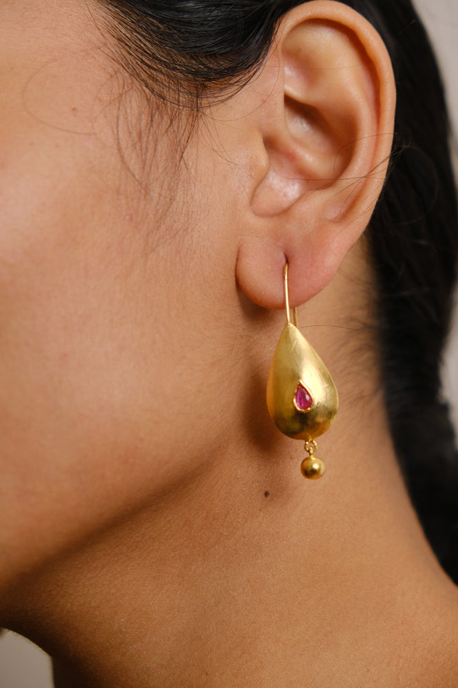 KAJALLATA DROP EARRINGS