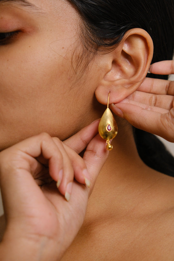 KAJALLATA DROP EARRINGS
