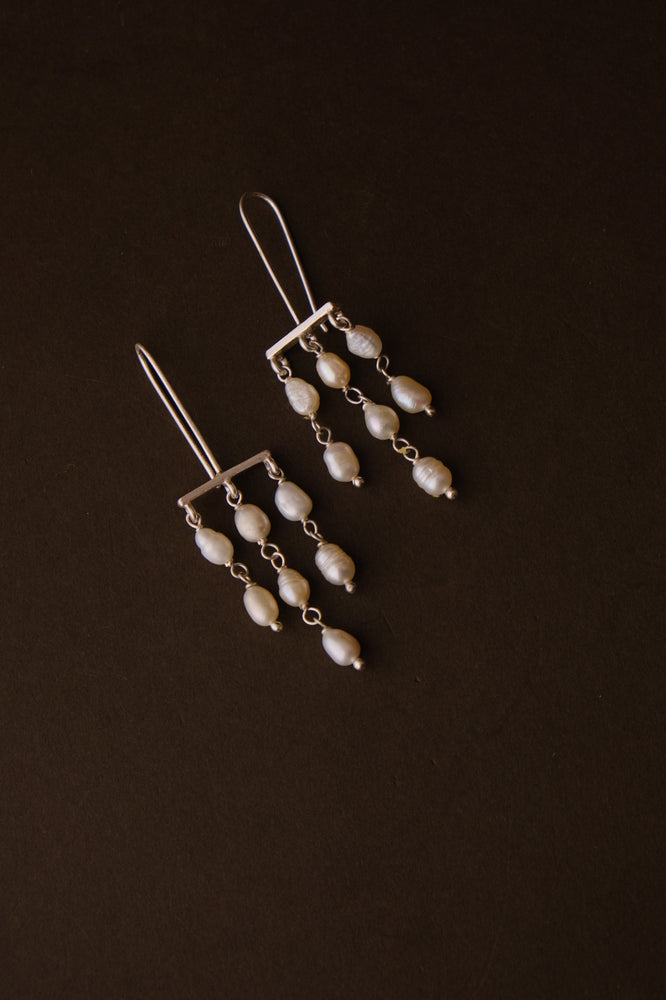 PEARL RAIN EARRINGS