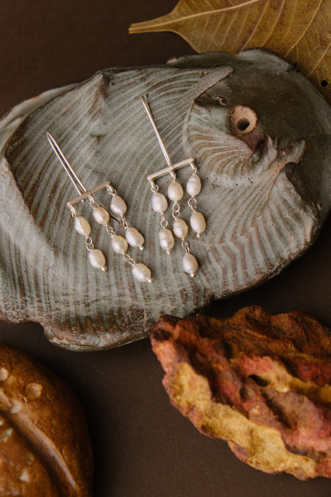 PEARL RAIN EARRINGS