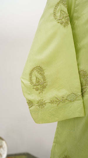 Chikan Hand Embroidered Green Silk Kurta With Silver Kasab Jaali