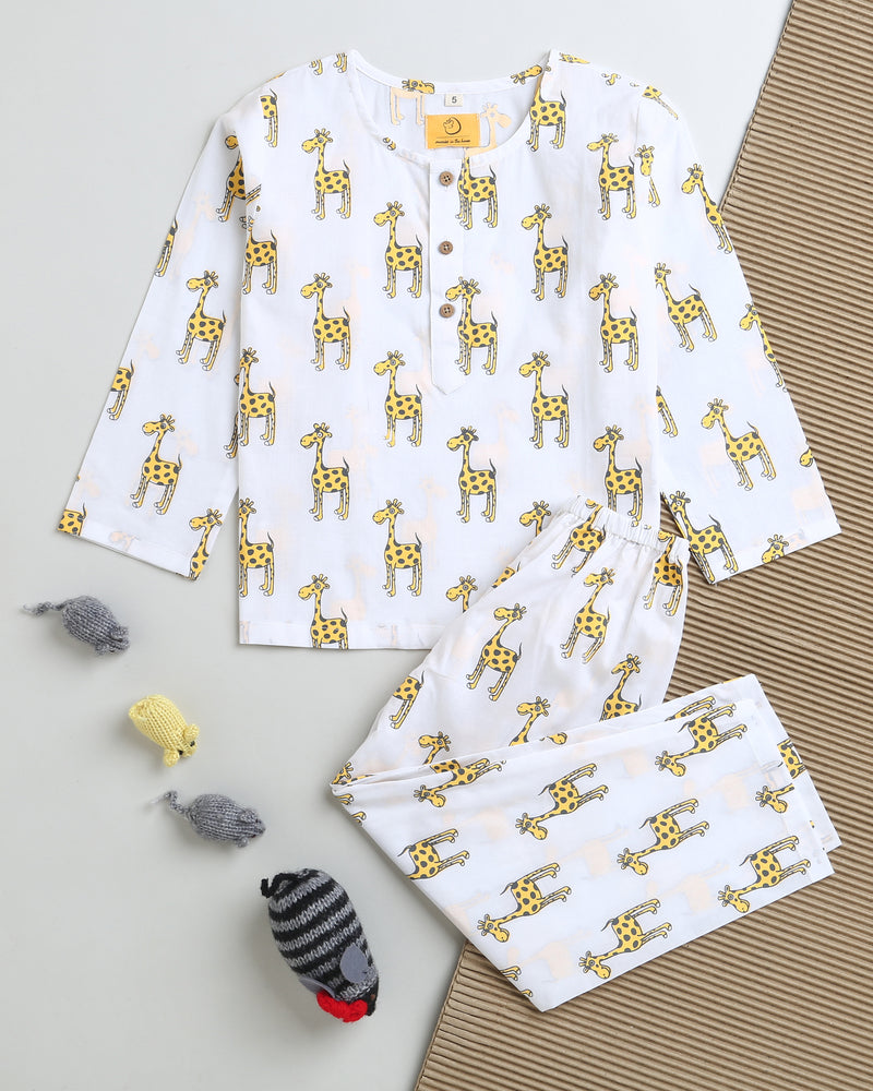 The Curious Giraffe- Unisex Kids Cotton Nightwear