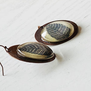 Round Copper Earrings with Glass - Patachitra Tree