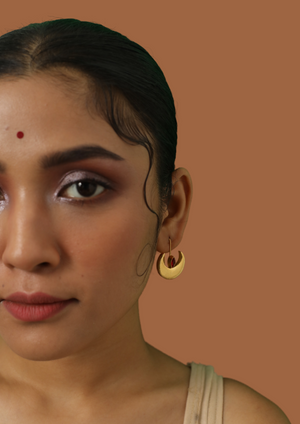 TRILOCHONA HOOK EARRINGS