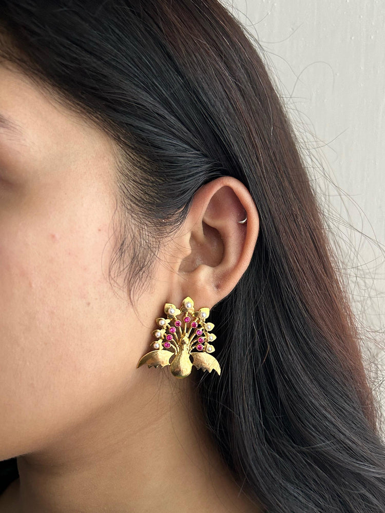 MAYURI PASA EARRING