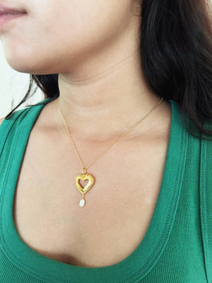 DIL CHAIN PENDANT