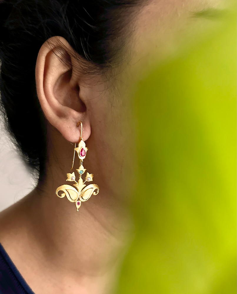 CHINTZ KALKA GOLD EARRINGS