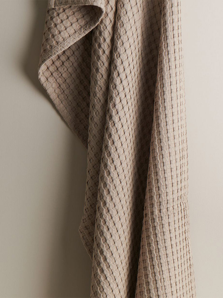 Beehive | Cotton Bamboo | Waffle | Bath Towel | Clay
