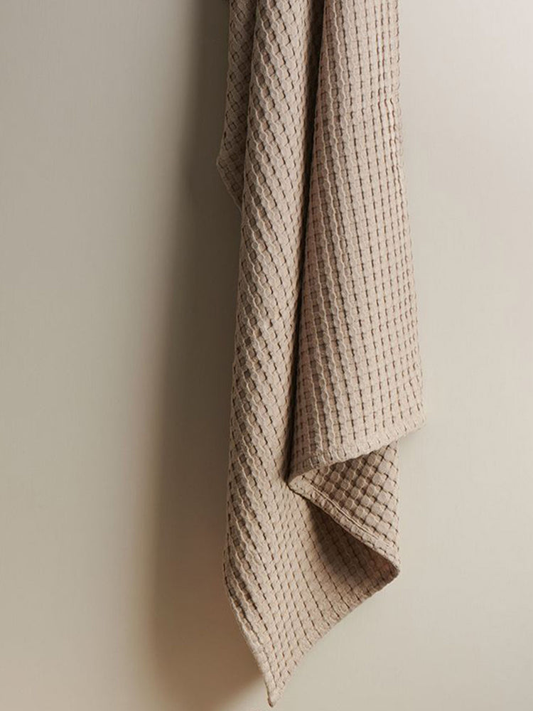 Beehive | Cotton Bamboo | Waffle | Bath Towel | Clay