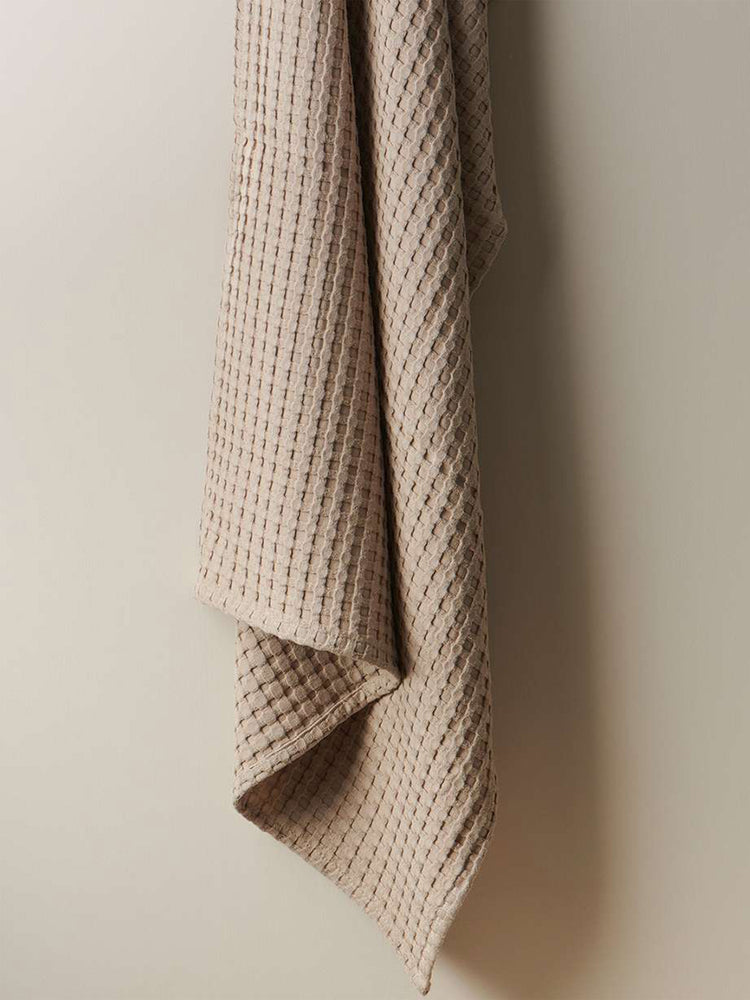 Beehive | Cotton Bamboo | Waffle | Bath Towel | Clay