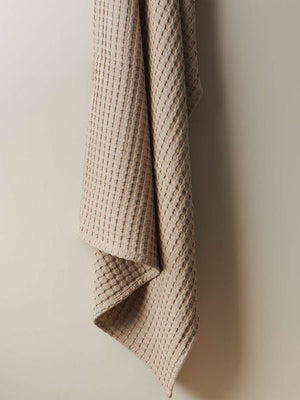 Beehive | Cotton Bamboo | Waffle | Bath Towel | Clay