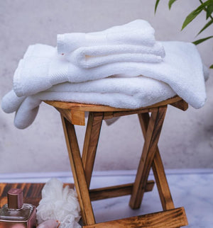 White Bath Towel Set