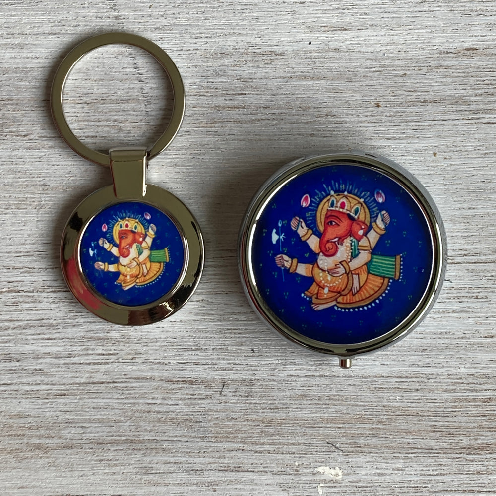 
                
                    Load image into Gallery viewer, Gift Pack – Pill Box And Key Ring - Ganesh
                
            