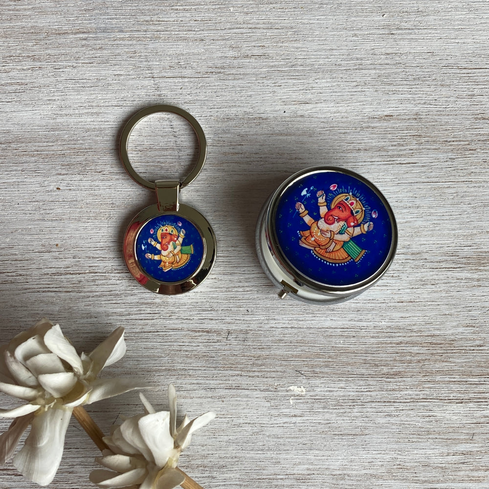 
                
                    Load image into Gallery viewer, Gift Pack – Pill Box And Key Ring - Ganesh
                
            