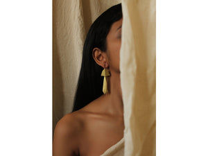 
                
                    Load image into Gallery viewer, Deadleafmantis Plain Earrings
                
            