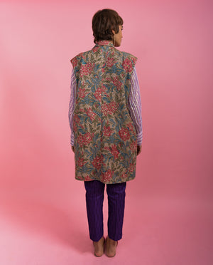 
                
                    Load image into Gallery viewer, Smokey Quartz Sleeveless Jacket
                
            