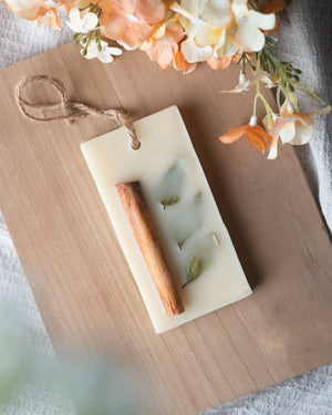 
                
                    Load image into Gallery viewer, Spice-Embossed Beeswax Scented Tablets
                
            