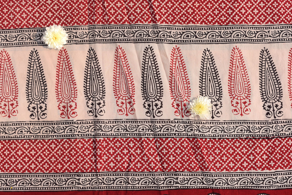 Kaisori Mulmul Handblock Printed Dupatta - Bagh