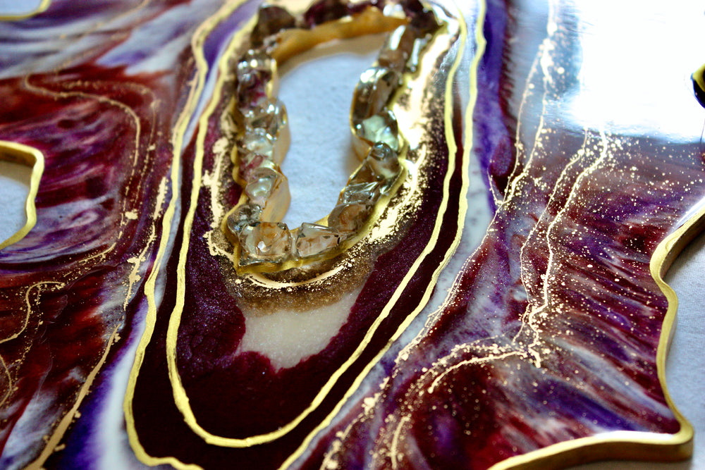 
                
                    Load image into Gallery viewer, Geode Resin Platter - Maroon / Purple
                
            