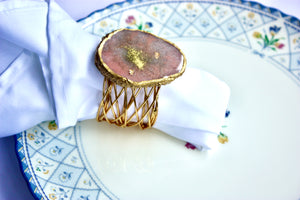 
                
                    Load image into Gallery viewer, Set Of 4 Agate Slice Resin Napkin Ring - Pink
                
            