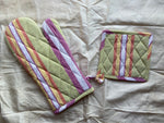 Mitten with Place Mat in Pink Stripes