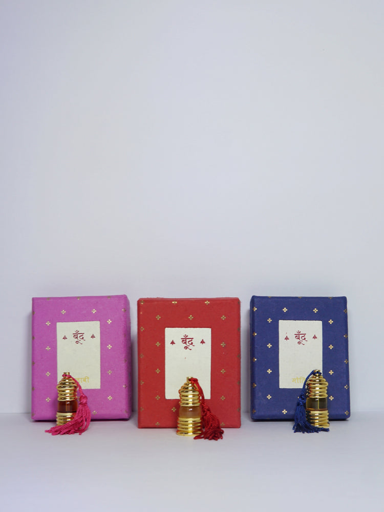 
                
                    Load image into Gallery viewer, Maati (Petrichor), Motiya (Jasmine), Gulabi (Kannauj Rose) - Set of 3 Fragrances
                
            