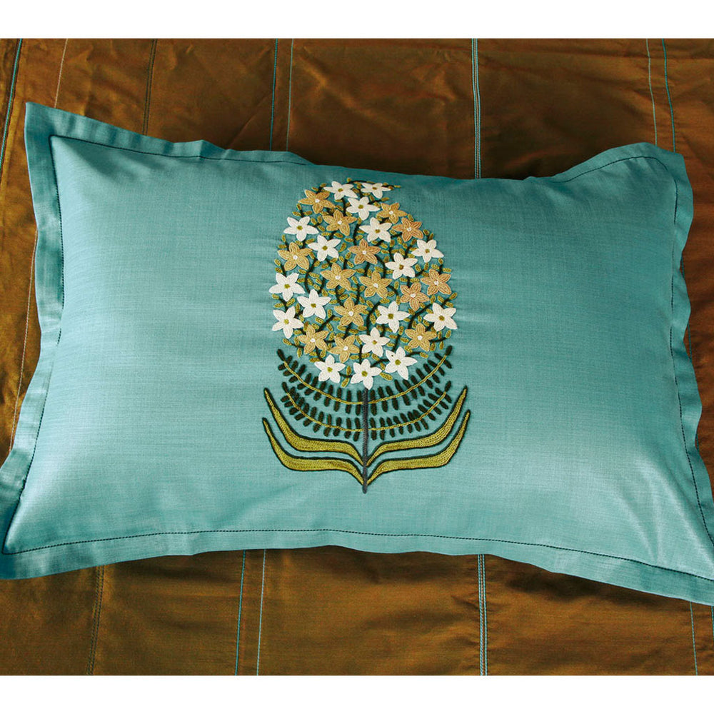 
                
                    Load image into Gallery viewer, Kairi Marg - Olive Bed Cover
                
            