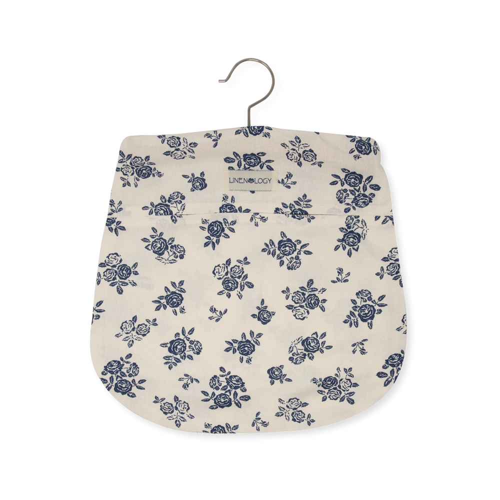 
                
                    Load image into Gallery viewer, Peg Bag - English Rose - Cream
                
            