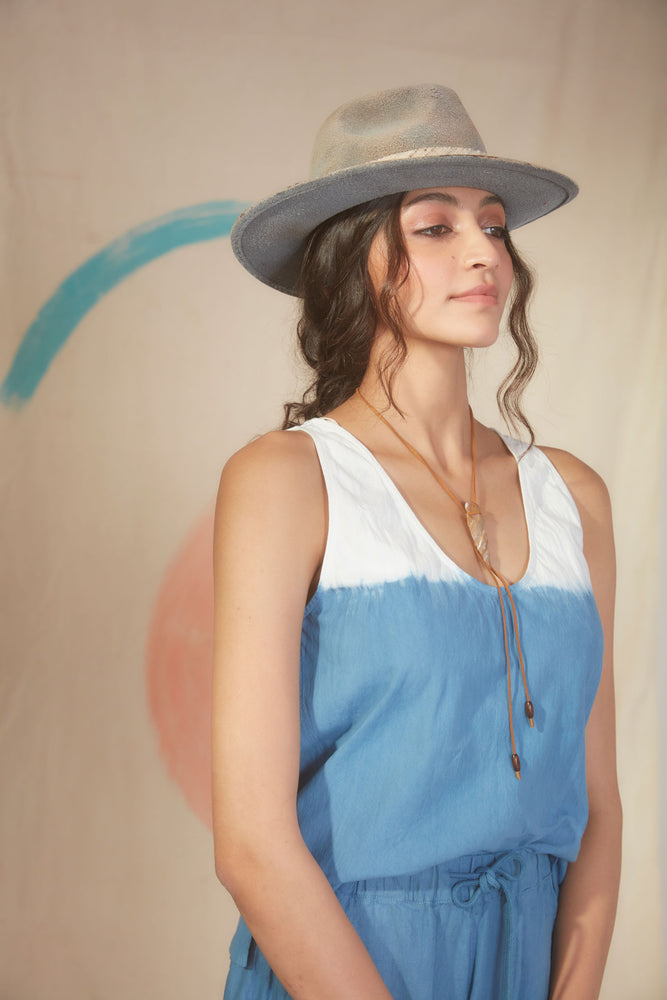 Core Vest Long- Azure