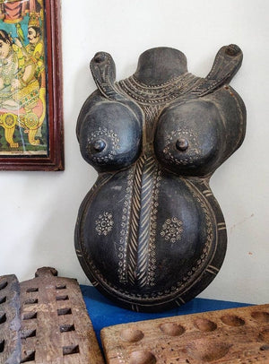 
                
                    Load image into Gallery viewer, Handcrafted Theyyam Breast and Torso Plate
                
            