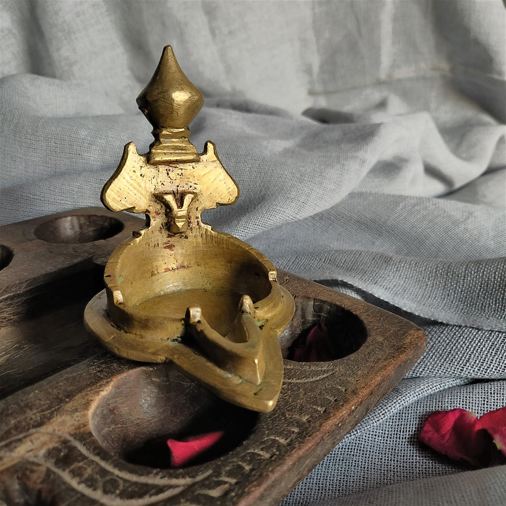 
                
                    Load image into Gallery viewer, Vintage Brass Lakshmi Lamp
                
            