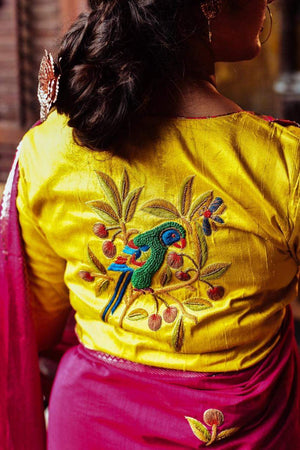 
                
                    Load image into Gallery viewer, Green Parrot Blouse
                
            