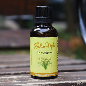 
                
                    Load image into Gallery viewer, Lemongrass Essential Oil 30ml
                
            
